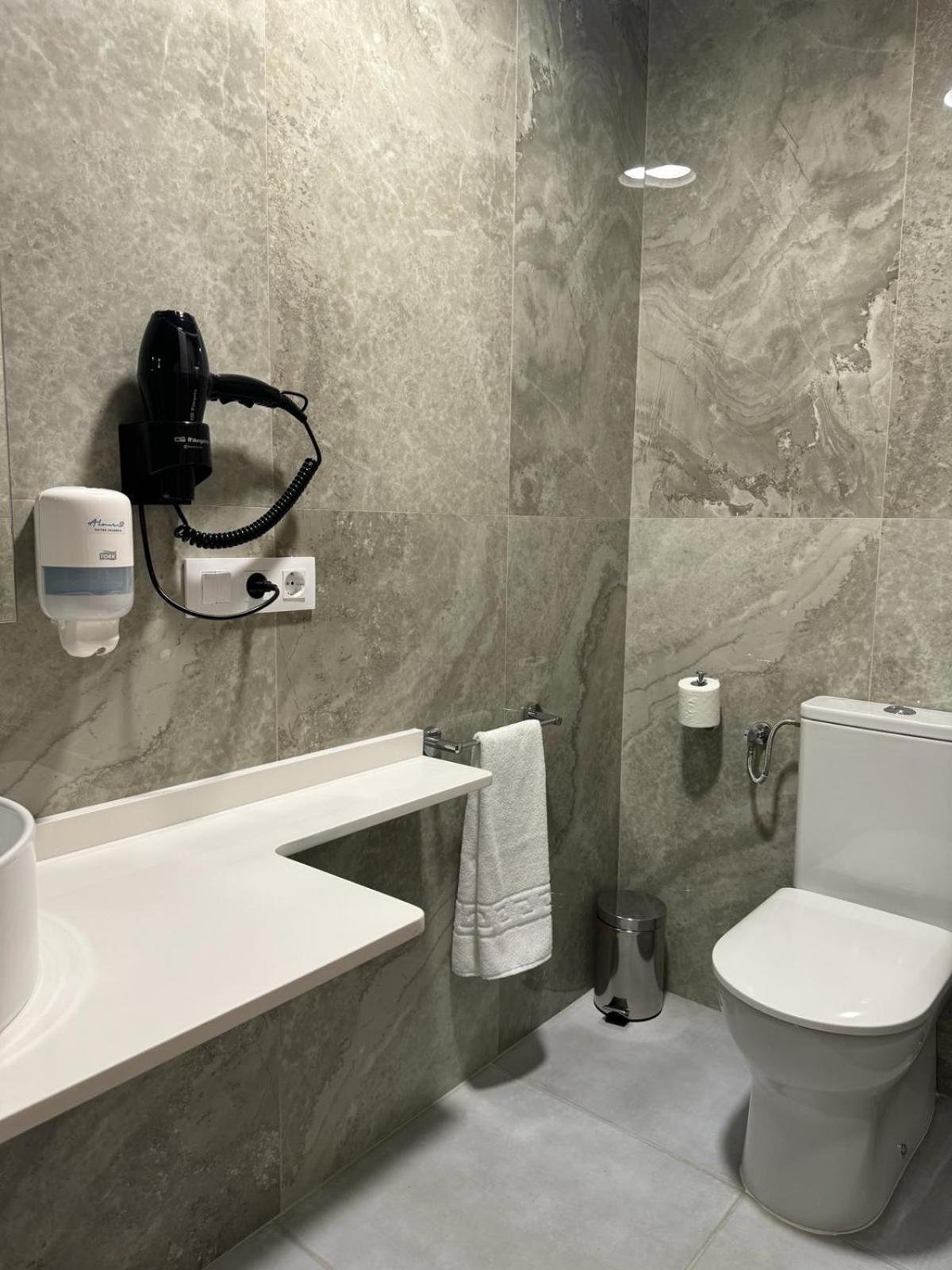 Almar 52 Suites บาเลนเซีย ภายนอก รูปภาพ
