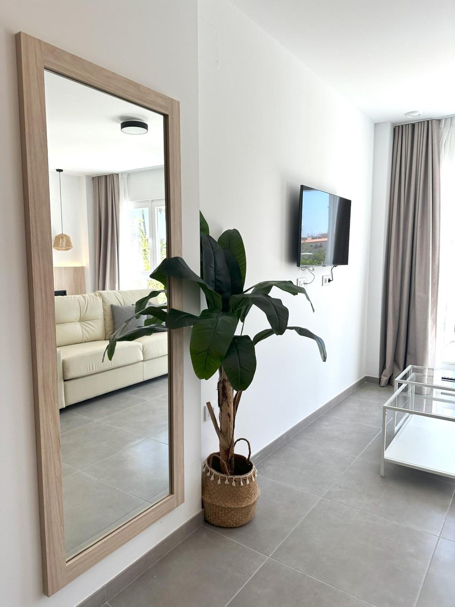 Almar 52 Suites บาเลนเซีย ภายนอก รูปภาพ