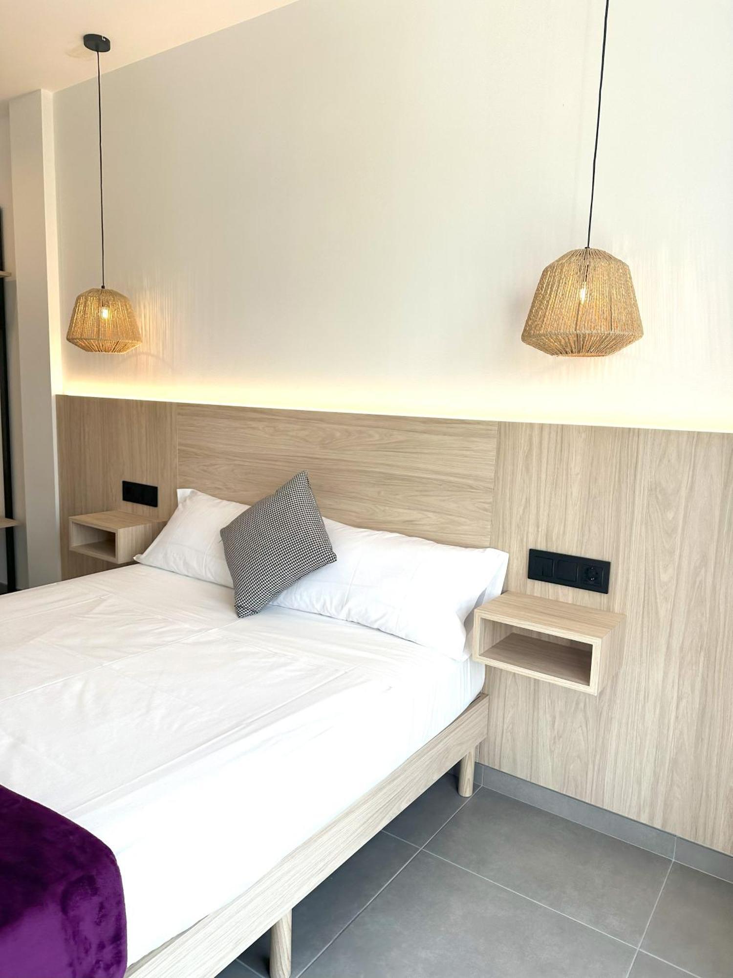 Almar 52 Suites บาเลนเซีย ภายนอก รูปภาพ