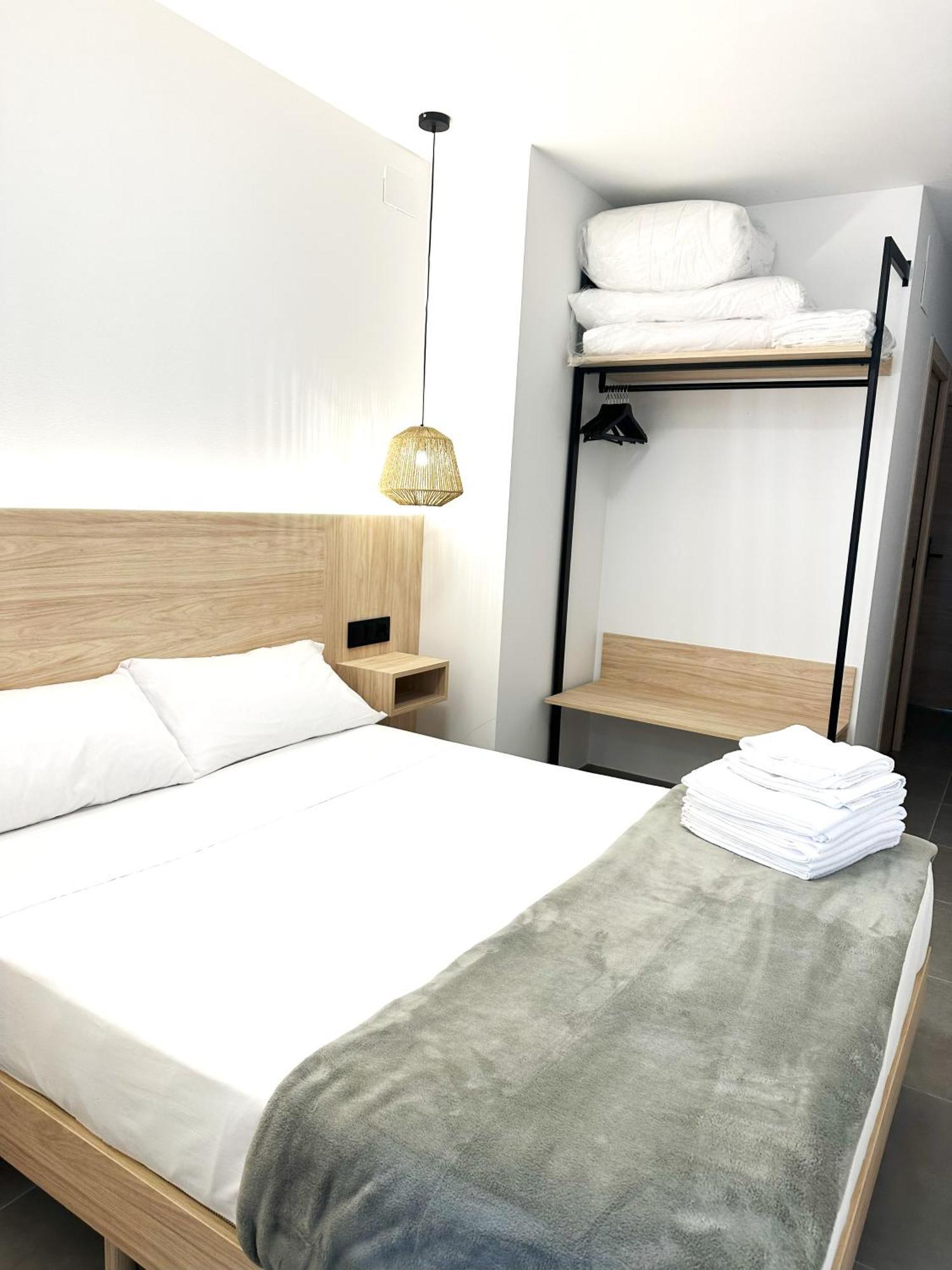 Almar 52 Suites บาเลนเซีย ภายนอก รูปภาพ