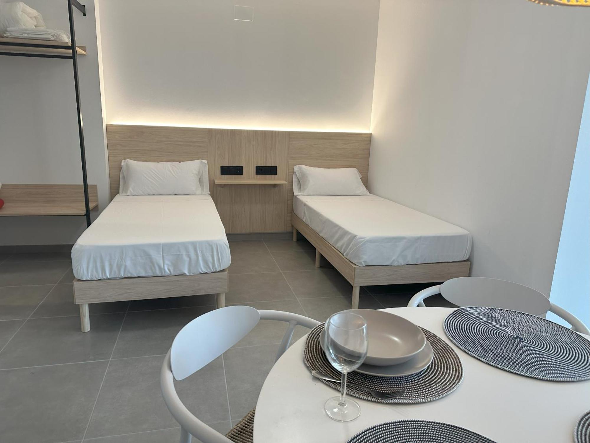 Almar 52 Suites บาเลนเซีย ภายนอก รูปภาพ